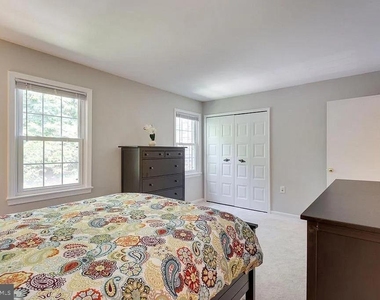 5861 Kara Place - Photo Thumbnail 37