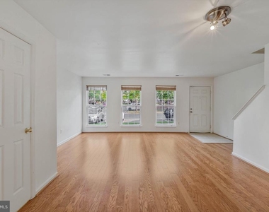 14844 Edman Circle - Photo Thumbnail 7