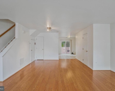 14844 Edman Circle - Photo Thumbnail 4