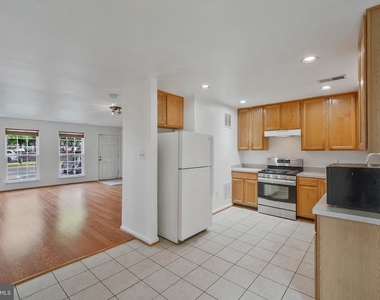 14844 Edman Circle - Photo Thumbnail 11