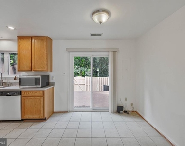 14844 Edman Circle - Photo Thumbnail 10