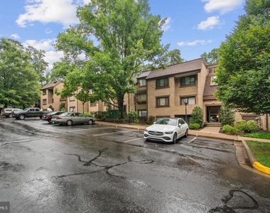 1635 Parkcrest Circle - Photo Thumbnail 24