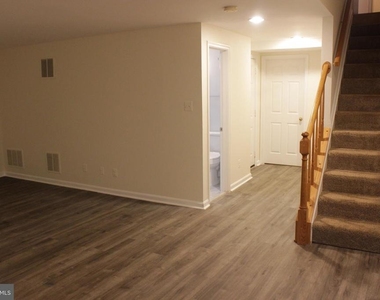 9685 Woodhenge Court - Photo Thumbnail 20