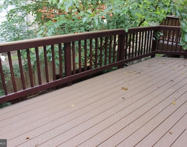 9685 Woodhenge Court - Photo Thumbnail 6