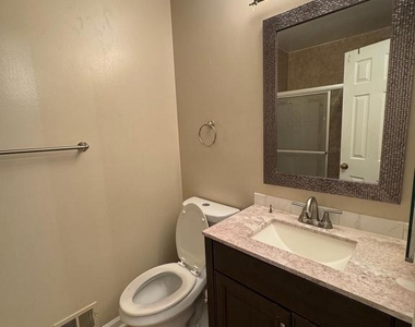 9685 Woodhenge Court - Photo Thumbnail 23