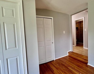 5350 Ravensworth Road - Photo Thumbnail 99