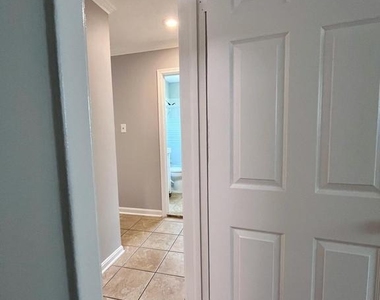 5350 Ravensworth Road - Photo Thumbnail 102