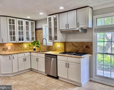 5350 Ravensworth Road - Photo Thumbnail 16