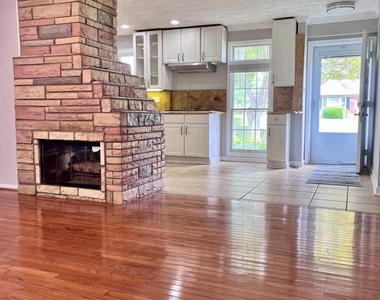5350 Ravensworth Road - Photo Thumbnail 2