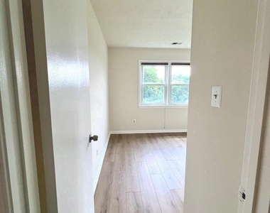 5350 Ravensworth Road - Photo Thumbnail 115