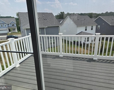 180 Sioux Loop - Photo Thumbnail 4