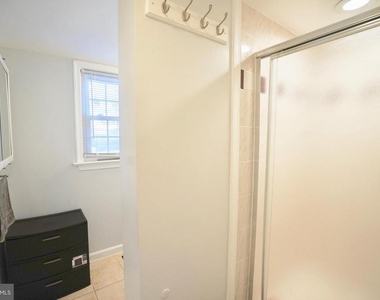 4218 University Drive - Photo Thumbnail 23