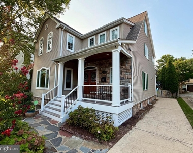 904 Lincoln Avenue - Photo Thumbnail 1