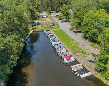 686 Lake Caroline Drive - Photo Thumbnail 45
