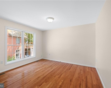 686 Lake Caroline Drive - Photo Thumbnail 22