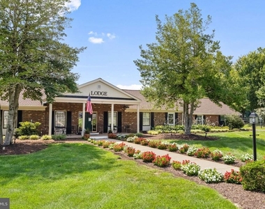 686 Lake Caroline Drive - Photo Thumbnail 42