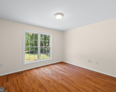 686 Lake Caroline Drive - Photo Thumbnail 20