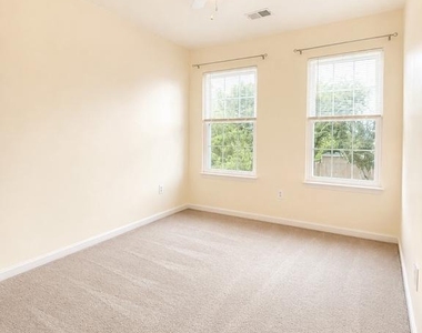 987 Longview Lane - Photo Thumbnail 27