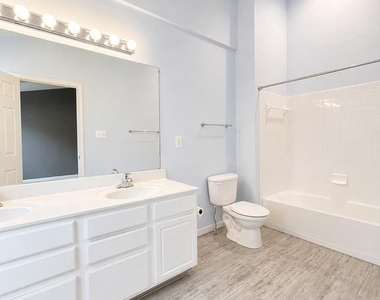 987 Longview Lane - Photo Thumbnail 22
