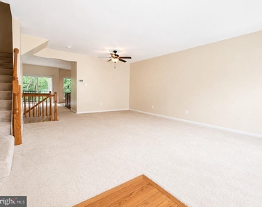 987 Longview Lane - Photo Thumbnail 12