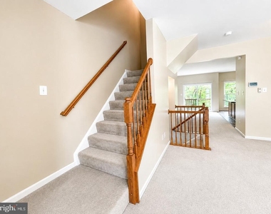 987 Longview Lane - Photo Thumbnail 17
