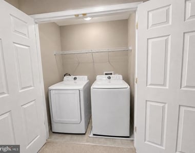 987 Longview Lane - Photo Thumbnail 26