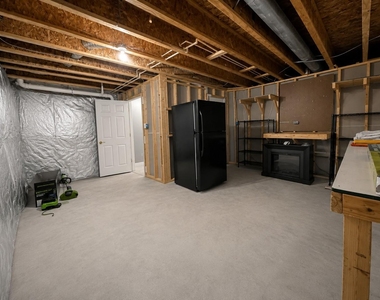 987 Longview Lane - Photo Thumbnail 35