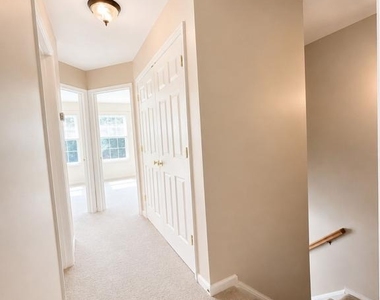 987 Longview Lane - Photo Thumbnail 24