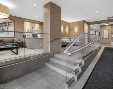 737 Swann Avenue - Photo Thumbnail 17