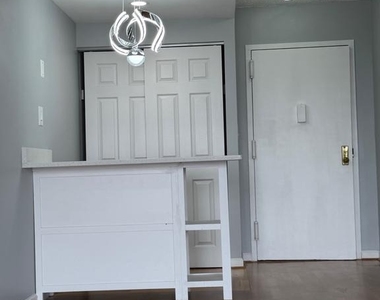 1225 Martha Custis Drive - Photo Thumbnail 3