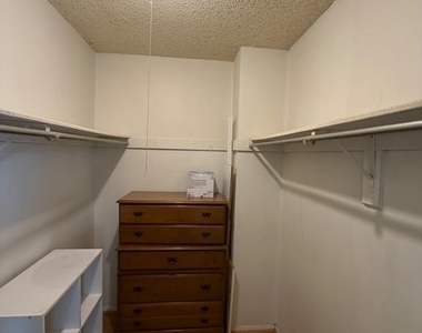 1225 Martha Custis Drive - Photo Thumbnail 4
