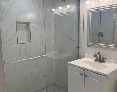 2500 N Van Dorn Street - Photo Thumbnail 15