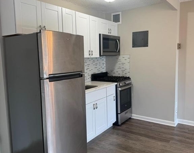 2500 N Van Dorn Street - Photo Thumbnail 5