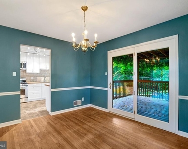 821 N Latham Street - Photo Thumbnail 12