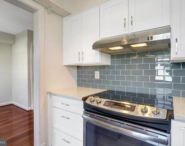 2709 Arlington Boulevard - Photo Thumbnail 24