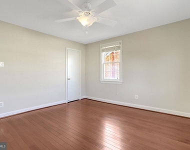 2709 Arlington Boulevard - Photo Thumbnail 13