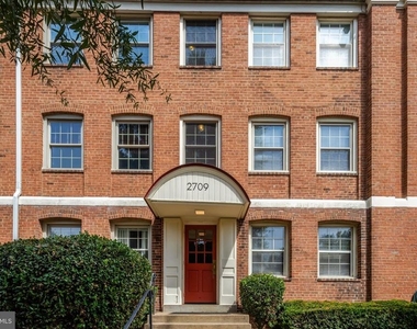 2709 Arlington Boulevard - Photo Thumbnail 1
