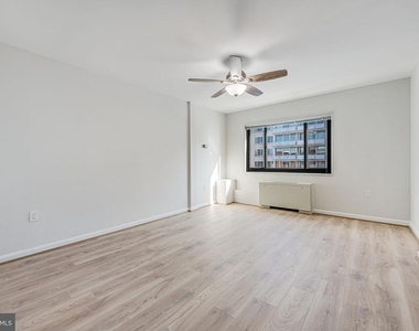 1200 S Arlington Ridge Road - Photo Thumbnail 12