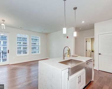 1411 Key Boulevard - Photo Thumbnail 12