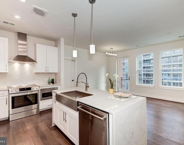 1411 Key Boulevard - Photo Thumbnail 9