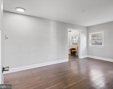 2608 Arlington Boulevard - Photo Thumbnail 3