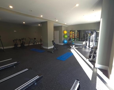 3503 Midvale Avenue - Photo Thumbnail 10