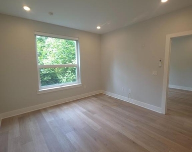 3503 Midvale Avenue - Photo Thumbnail 31