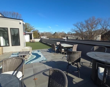 3503 Midvale Avenue - Photo Thumbnail 17