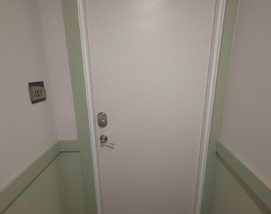 3503 Midvale Avenue - Photo Thumbnail 23