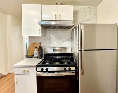 2127 Tasker Street - Photo Thumbnail 5