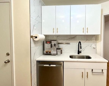 2127 Tasker Street - Photo Thumbnail 6