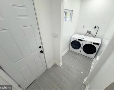 2507 N 19th Street - Photo Thumbnail 2