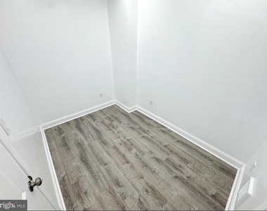 2507 N 19th Street - Photo Thumbnail 5