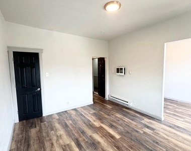 6707 Ogontz Avenue - Photo Thumbnail 9